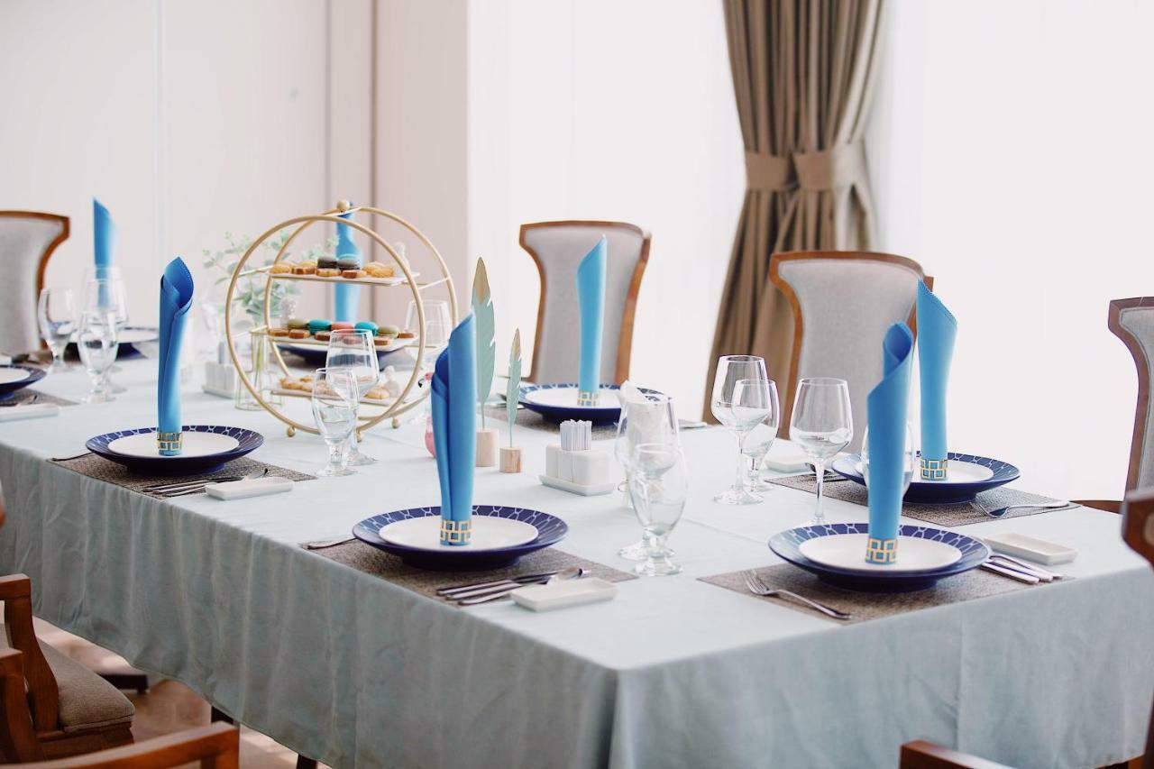 Virtuous World Hotel Foshan Bagian luar foto